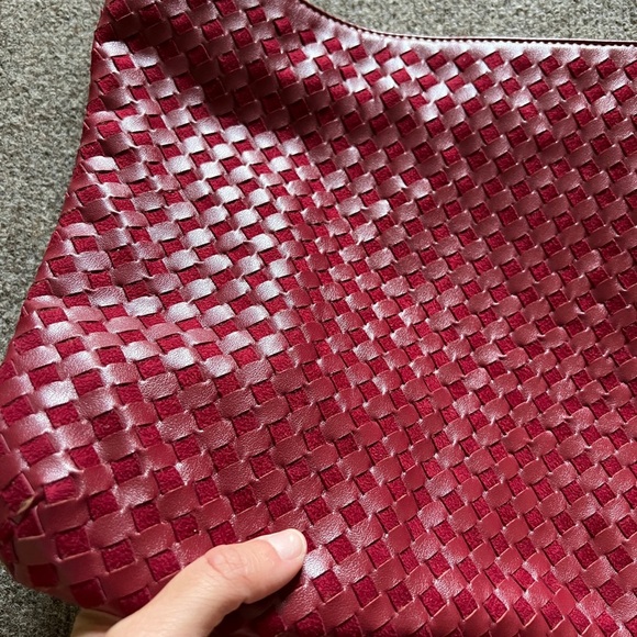 Pritzi Woven Leather Red Hobo Shoulder Tote Satchel Hand Bag Purse Zip Closure - Picture 5 of 13